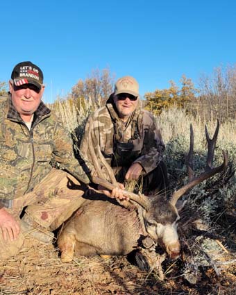 Trophy Buck Hunts with SilverGrand Outfitters