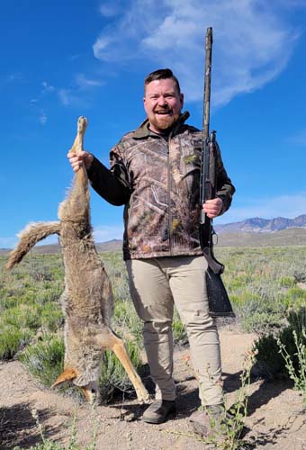 Coyote Hunting with SilverGrand Outfitters